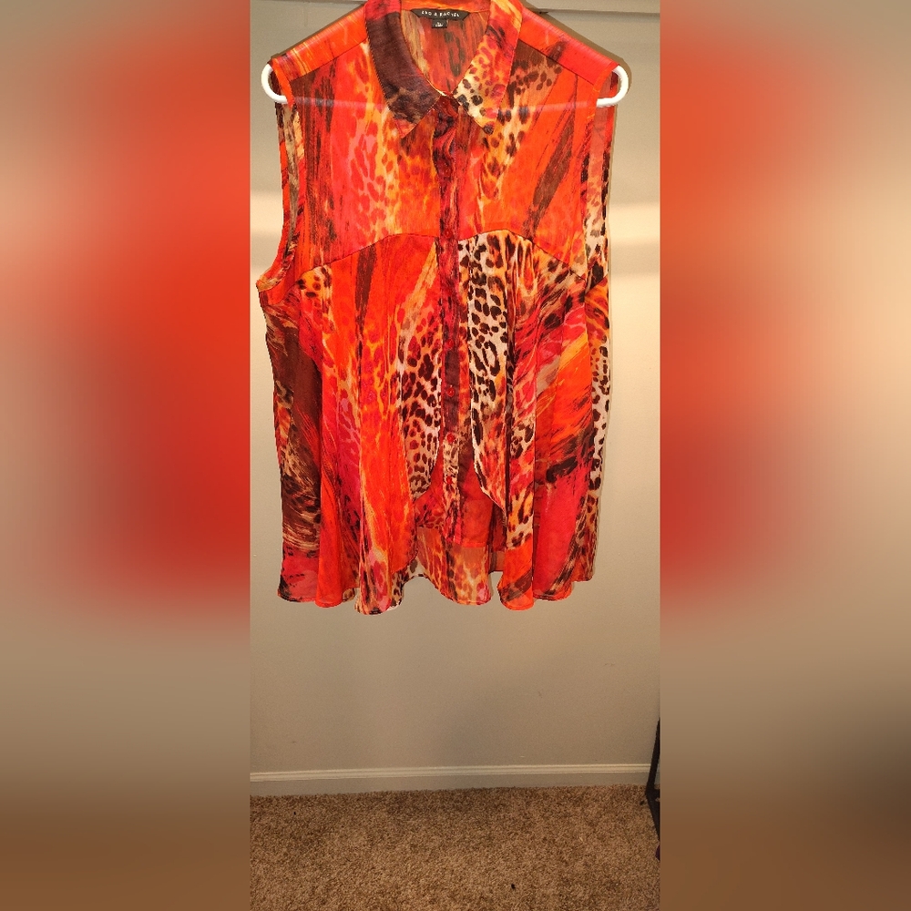 Zac&Rachel Vibrant Animal Print Sleeveless Top